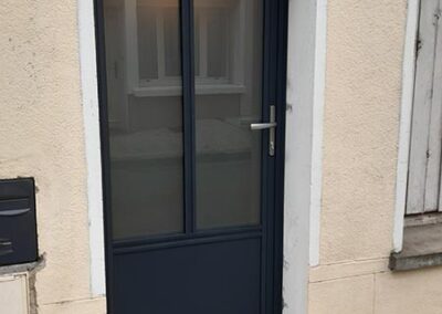 Rénovation porte entrée Yzeures-sur-Creuse