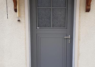 Rénovation porte entrée Yzeures-sur-Creuse