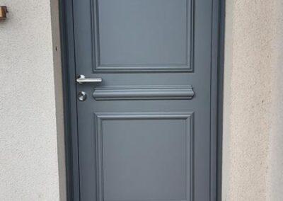 Rénovation porte entrée Yzeures-sur-Creuse