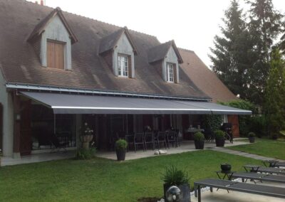 Stores extérieurs Yzeures-sur-Creuse 37